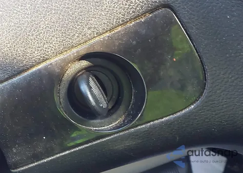 2013 Dodge Grand Caravan Sxt z USA, uszkodzony, nr VIN 2C4RDGCG5DR575686